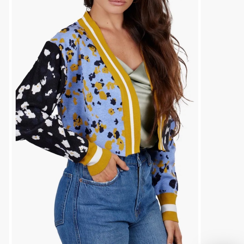 SAACHI Blue and Black Floral Cardigan